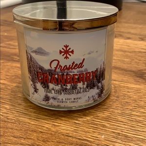 Bath & Body Works Frosted Cranberry Candle New
